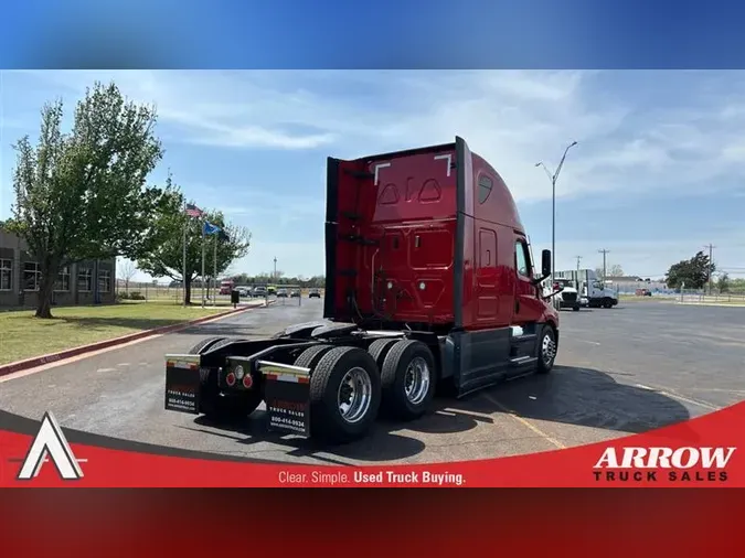 2023 FREIGHTLINER CA126