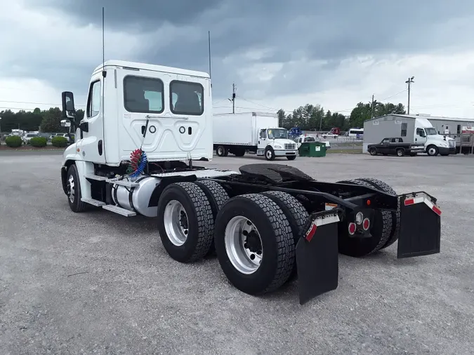 2019 FREIGHTLINER/MERCEDES CASCADIA 125