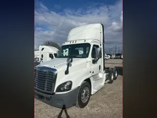 2019 FREIGHTLINER/MERCEDES CASCADIA 125