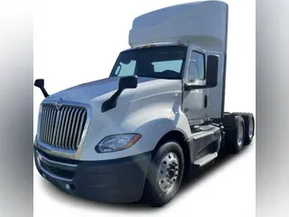 2021 International LT625