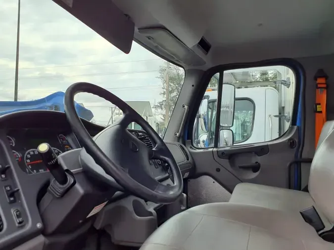 2020 FREIGHTLINER/MERCEDES M2 106