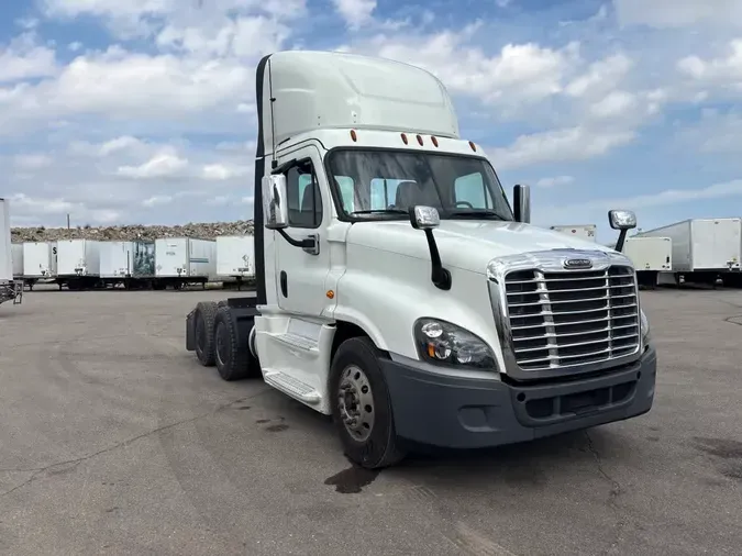 2020 FREIGHTLINER/MERCEDES CASCADIA 1256e8d413bec431ec855b8d4d05614c51d