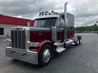 2027 PETERBILT 589