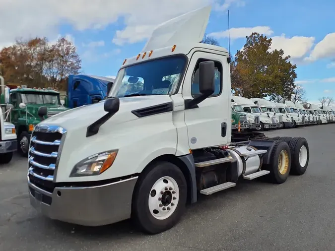 2019 FREIGHTLINER/MERCEDES NEW CASCADIA PX126646e93009780fff9e305703d6b3f65ee9d