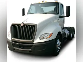 2023 International LT625