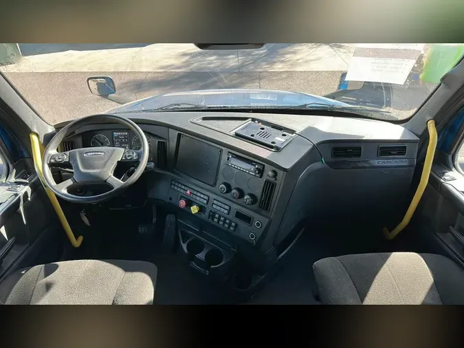2024 Freightliner Cascadia6e986946d075c8d80b1bd338eaa63666