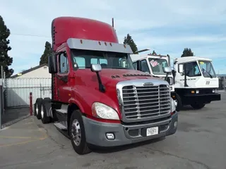 2017 FREIGHTLINER/MERCEDES CASCADIA 125