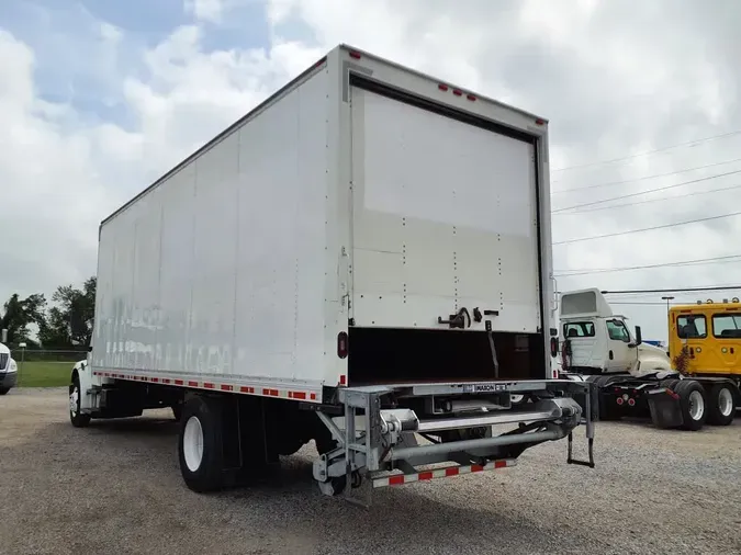 2019 FREIGHTLINER M2 106