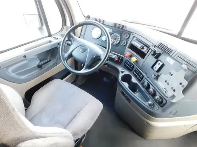 2019 Freightliner Cascadia 125