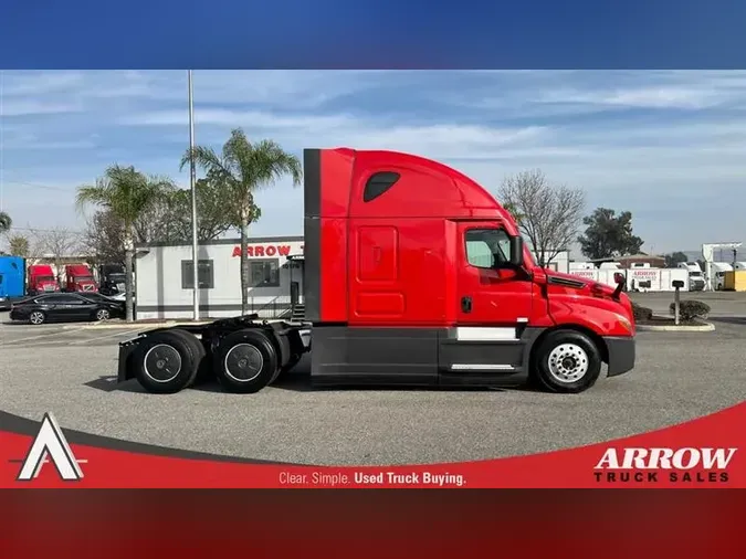 2021 FREIGHTLINER CA126