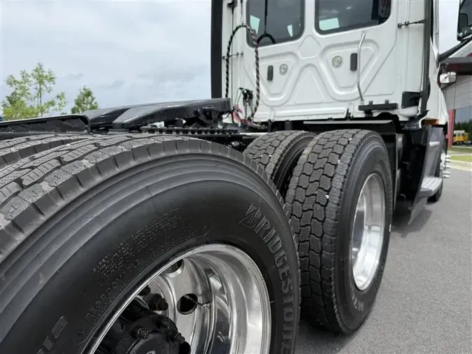 2021 FREIGHTLINER CA1266ea905438224d37f982377199139a7f3