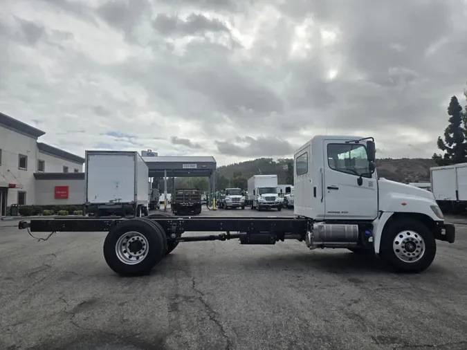 2020 Hino 268A6eaf8f5b549263c407bc82ce781f8cab