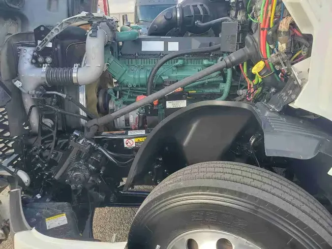 2020 VOLVO VNL64T7606eafed6300c91b04b9eaa354b74c66b2