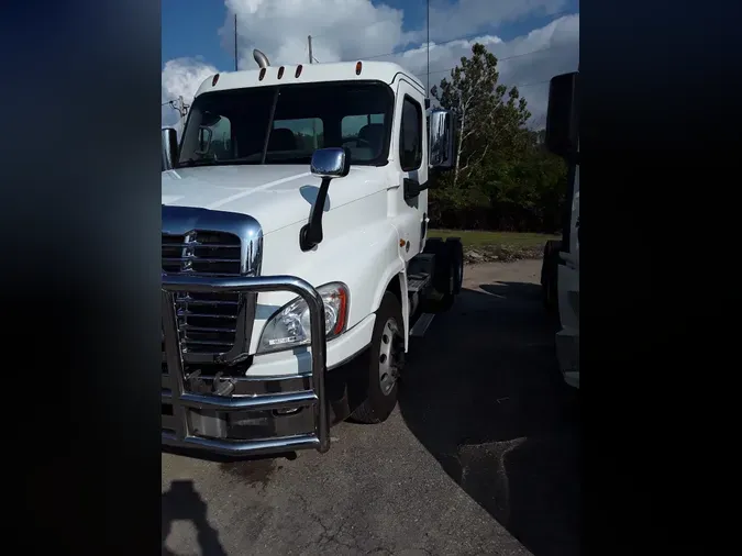 2017 FREIGHTLINER/MERCEDES CASCADIA 125