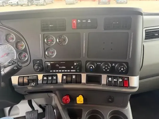 2021 Kenworth T680