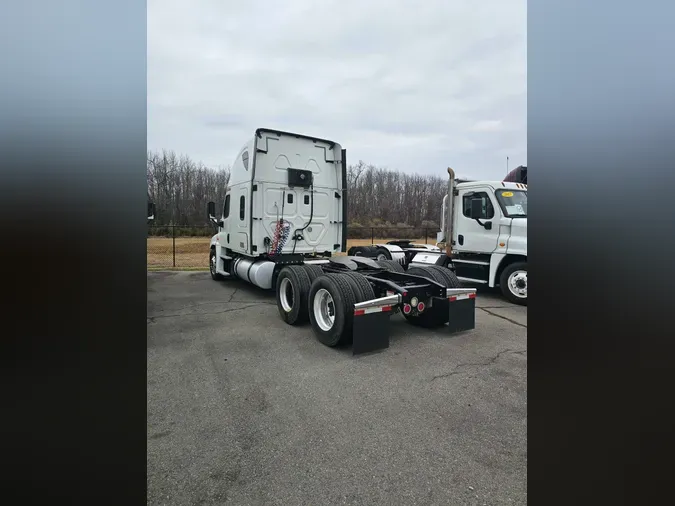 2017 FREIGHTLINER/MERCEDES CASCADIA 125