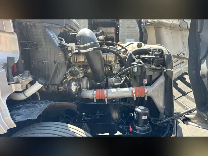 2025 Freightliner Cascadia 1266eb439b242e64ccbc315020950b92f1c