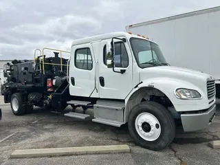 2021 Freightliner M2 106