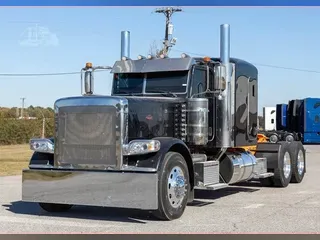 2022 PETERBILT 389