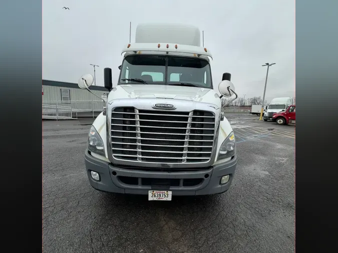 2016 FREIGHTLINER/MERCEDES CASCADIA 1136eb826b2ded0e5c12a8502b374e15bd4