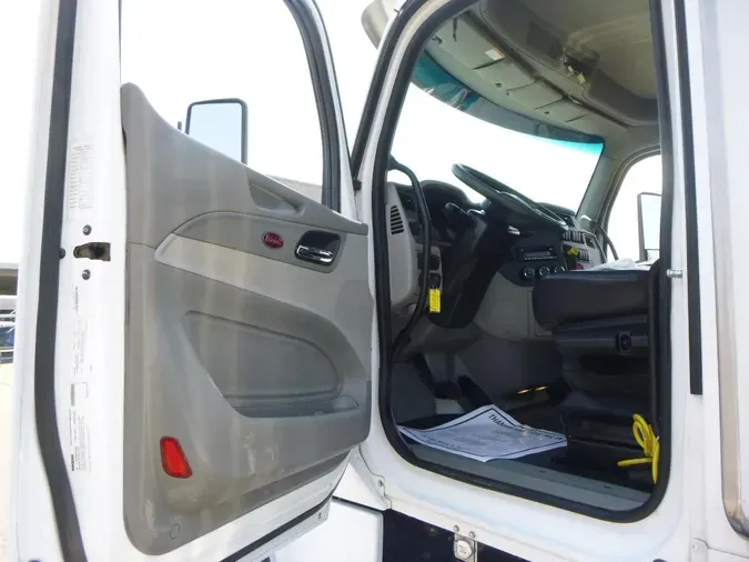 2022 Peterbilt 567