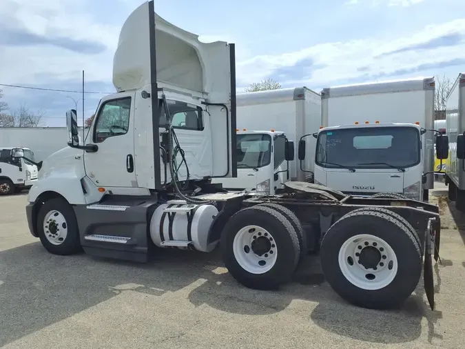 2018 NAVISTAR INTERNATIONAL LT625 DAYCAB T/A
