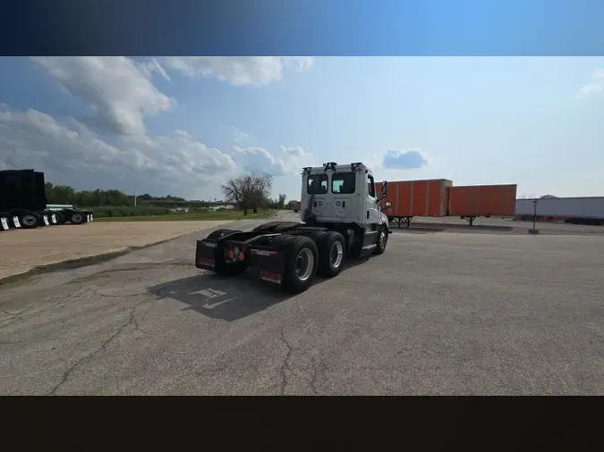2019 Freightliner Cascadia 1266ebe2477259de8dfe18412696a3c45fb