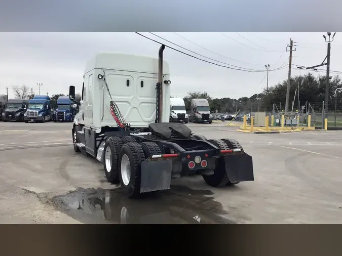 2020 Freightliner Cascadia