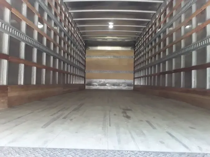 2020 FREIGHTLINER M2 106