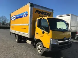 2018 HINO TRUCK 155