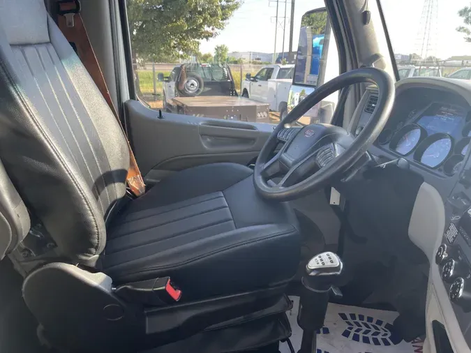 2020 Peterbilt 567