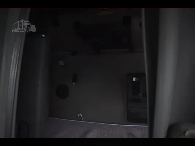 2019 VOLVO VNL64T760