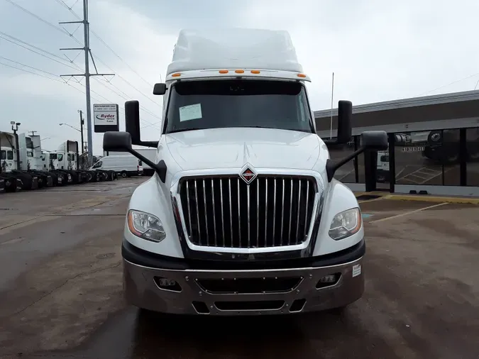 2019 NAVISTAR INTERNATIONAL LT625 SLPR CAB