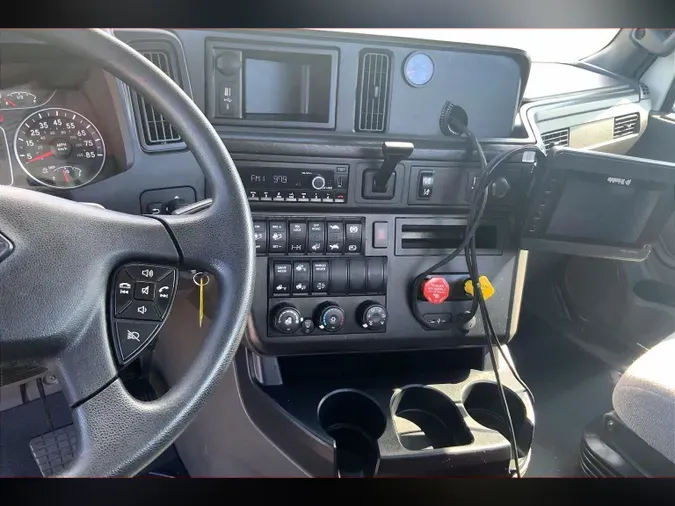 2025 INT LT625 6X4