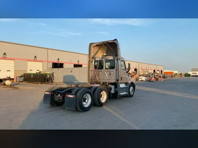 2019 Freightliner Cascadia 1266ed586ab1200382367695ba0ccaa63f2