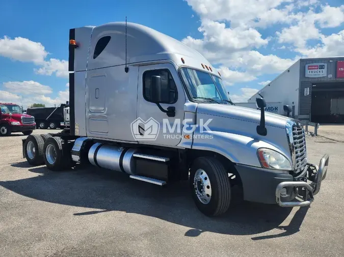 2013 FREIGHTLINER Cascadia 125