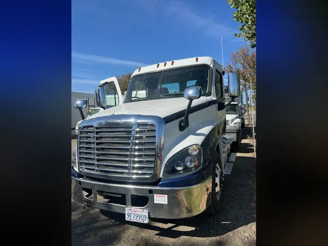 2018 FREIGHTLINER/MERCEDES CASCADIA 1256ed94b605142d1f94a1a12cf40db1487