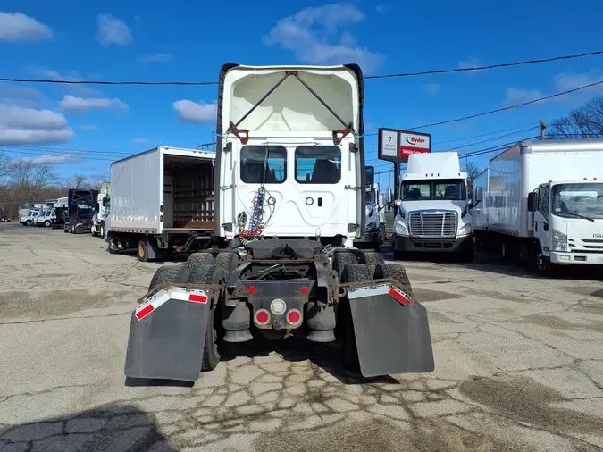 2018 FREIGHTLINER/MERCEDES CASCADIA 125