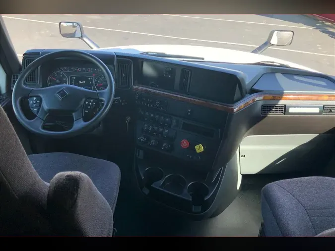 2022 INT LT625 6x4
