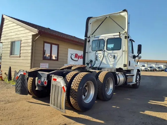 2018 FREIGHTLINER CASCADIA 125