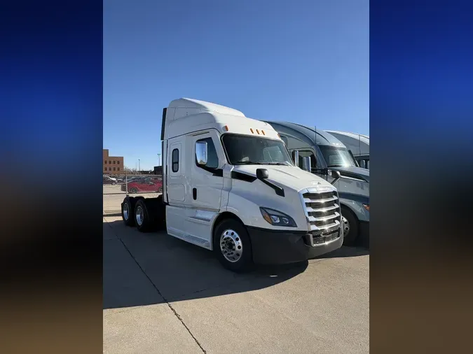 2022 FREIGHTLINER CASCADIA 1166ee5ac45c1f95f32ff5791ddd9ab36f9