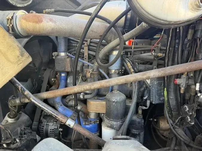2003 MACK GRANITE CV713