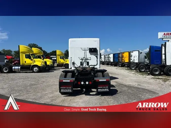 2022 KENWORTH T880