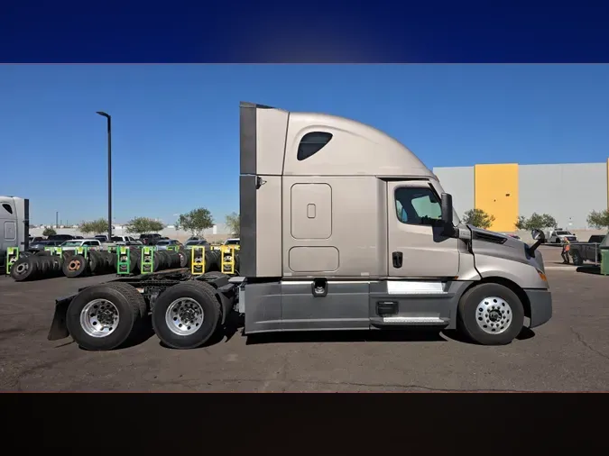 2025 Freightliner Cascadia 1266eee3d5880dbb7cb71b802f016f8e991