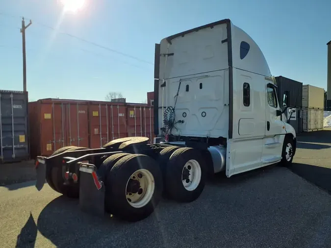 2019 FREIGHTLINER/MERCEDES CASCADIA 125