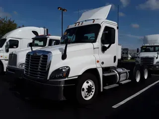 2019 FREIGHTLINER CASCADIA 125