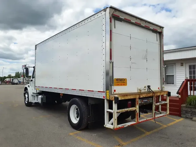 2019 FREIGHTLINER M2 106