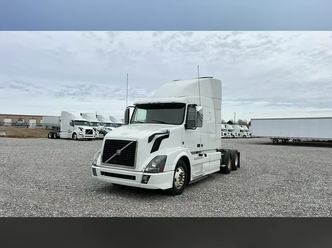 2016 Volvo VNL 740