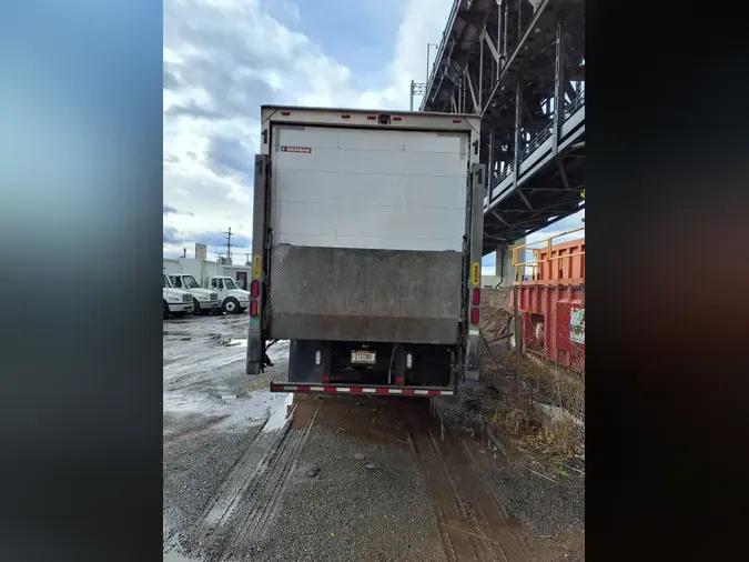 2019 FREIGHTLINER/MERCEDES M2 112