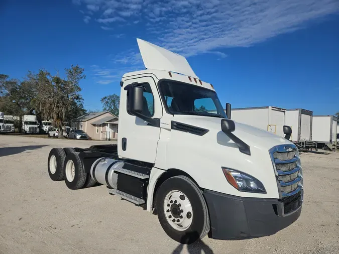 2018 FREIGHTLINER/MERCEDES NEW CASCADIA PX12664